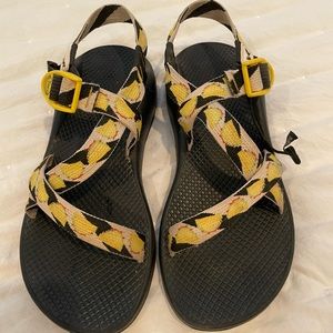 Taco Chacos women’s size 9
